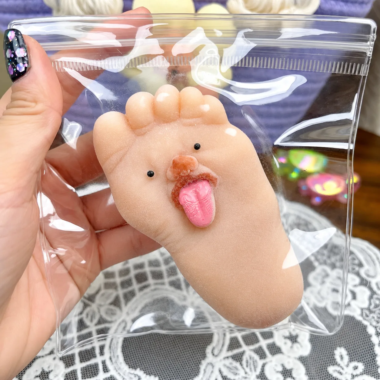 Tongue-Out Big Foot Squishy Toy Stress Relief Novelty Palm Squeeze Toy Wholesale Squishy Toy 4