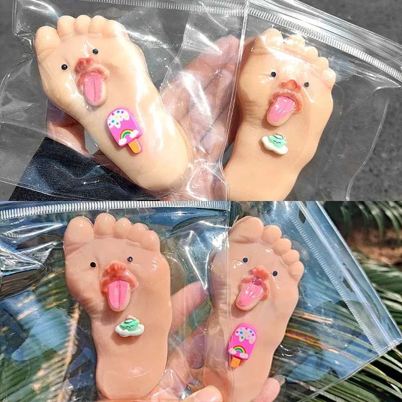 Tongue-Out Big Foot Squishy Toy Stress Relief Novelty Palm Squeeze Toy Wholesale Squishy Toy 3